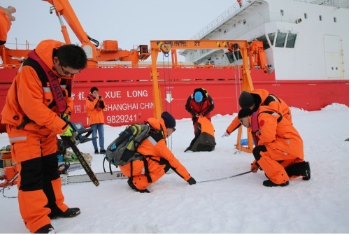 探路者致敬南北极考察 | 极地系列防寒服隆重发布